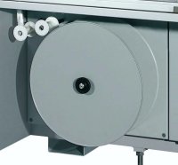 Raccogli Sfrido combi.jpg Raccogli sfrido motorizzato a motorizzazione indipendente posto anteriormente in posizione ergonomica